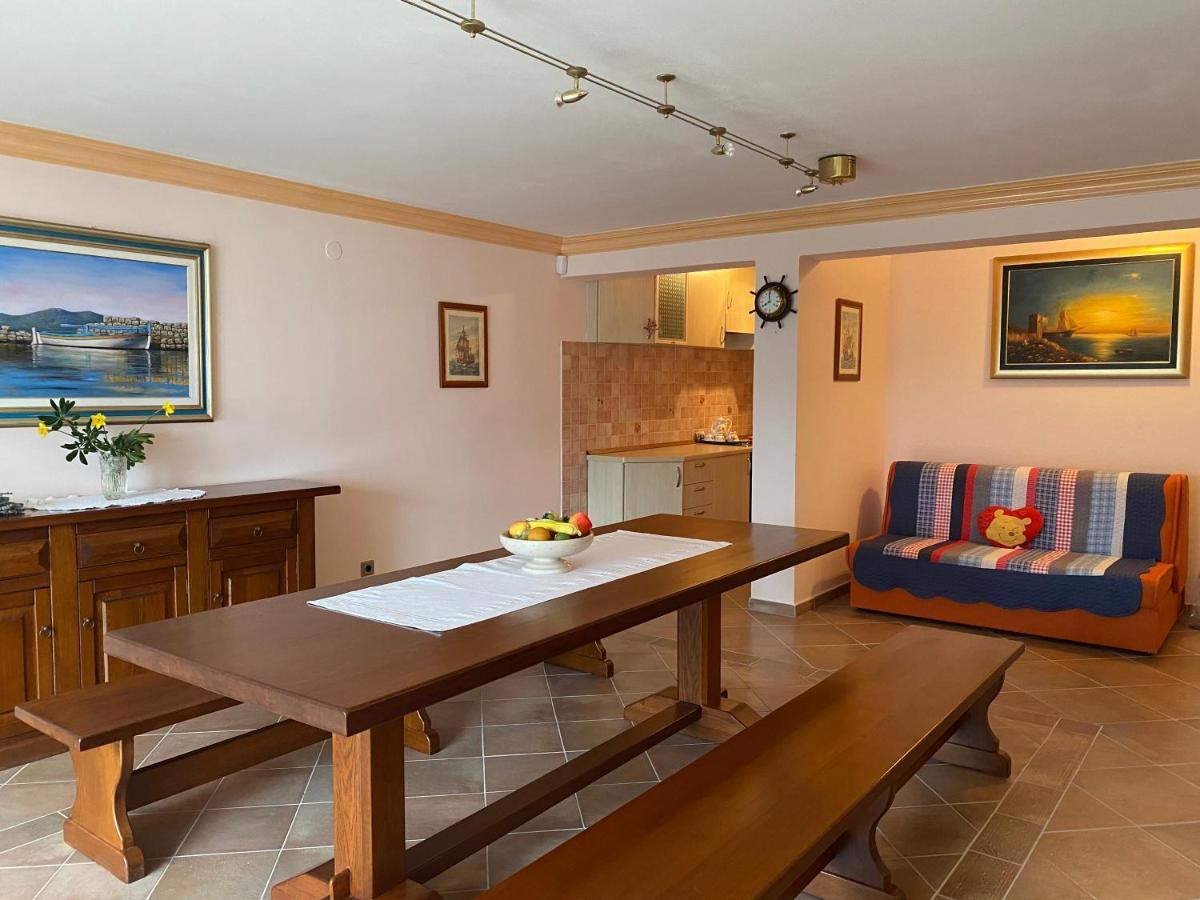 Apartment L'Odore Del Mare Dolac Exteriör bild