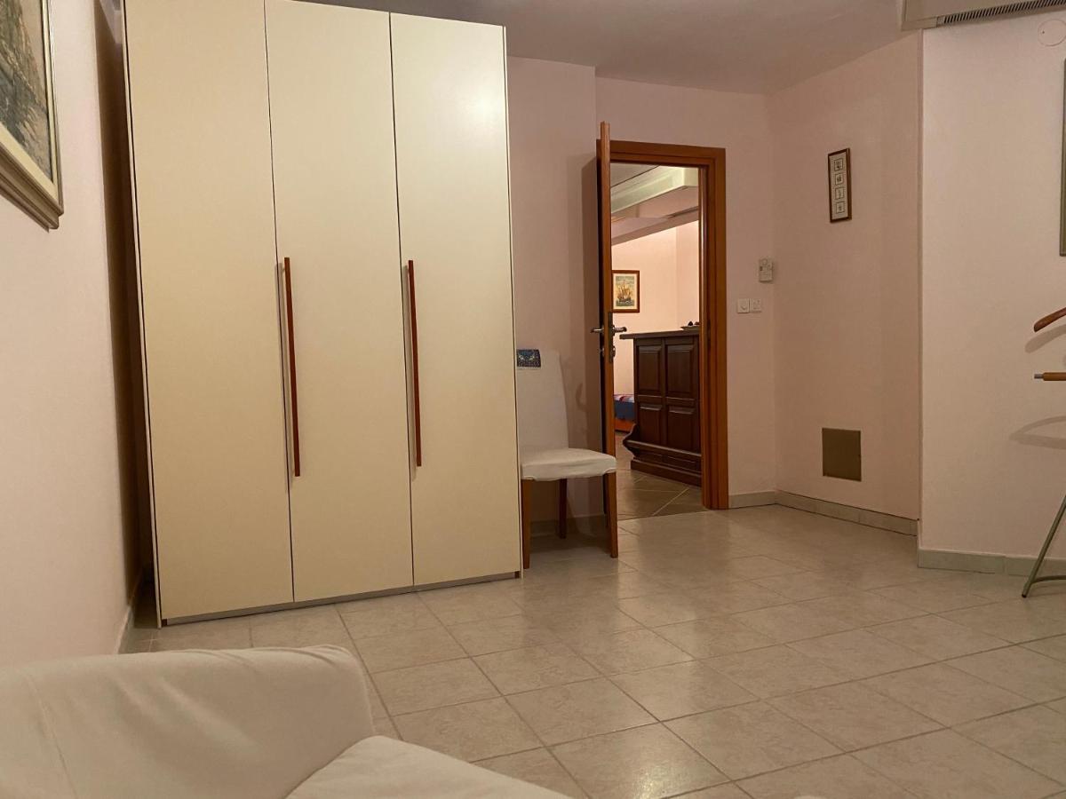 Apartment L'Odore Del Mare Dolac Exteriör bild